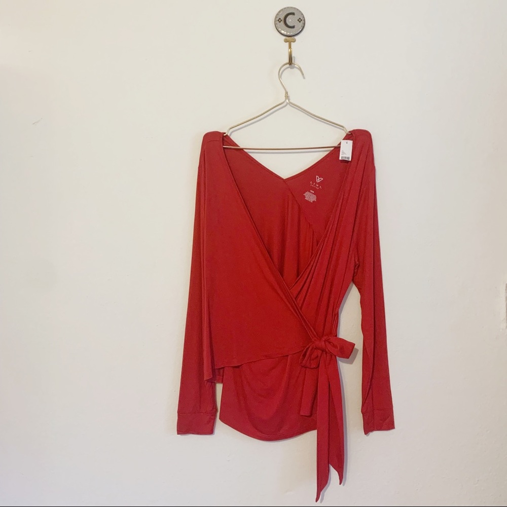 LIVI ACTIVE Lane Bryant Wrap Ballet Top